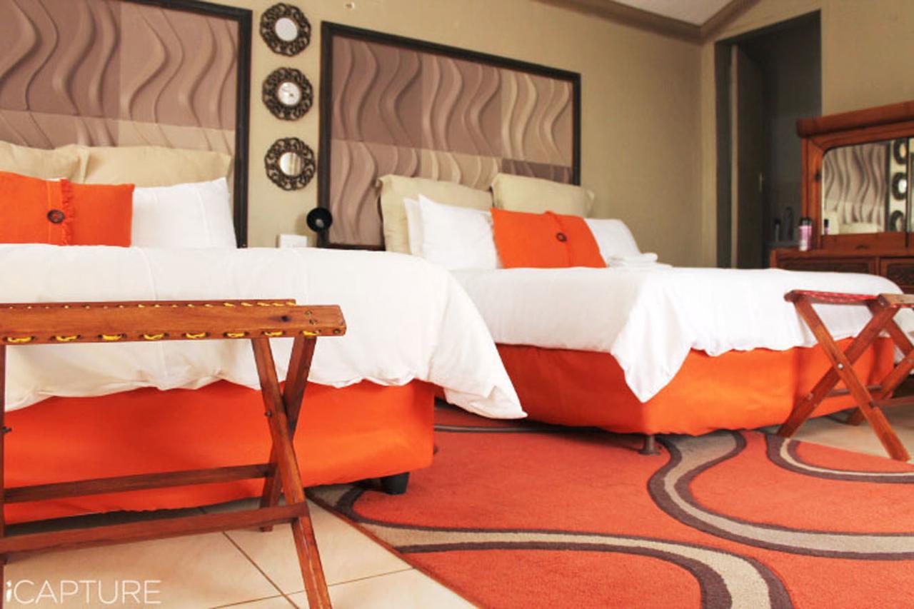 Vicky B Bed And Breakfast Mogwase Екстер'єр фото